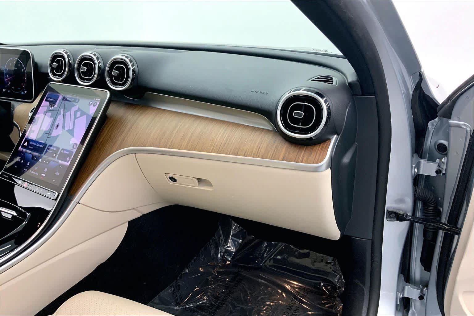 Certified 2023 Mercedes-Benz C 300 Sedan image 28