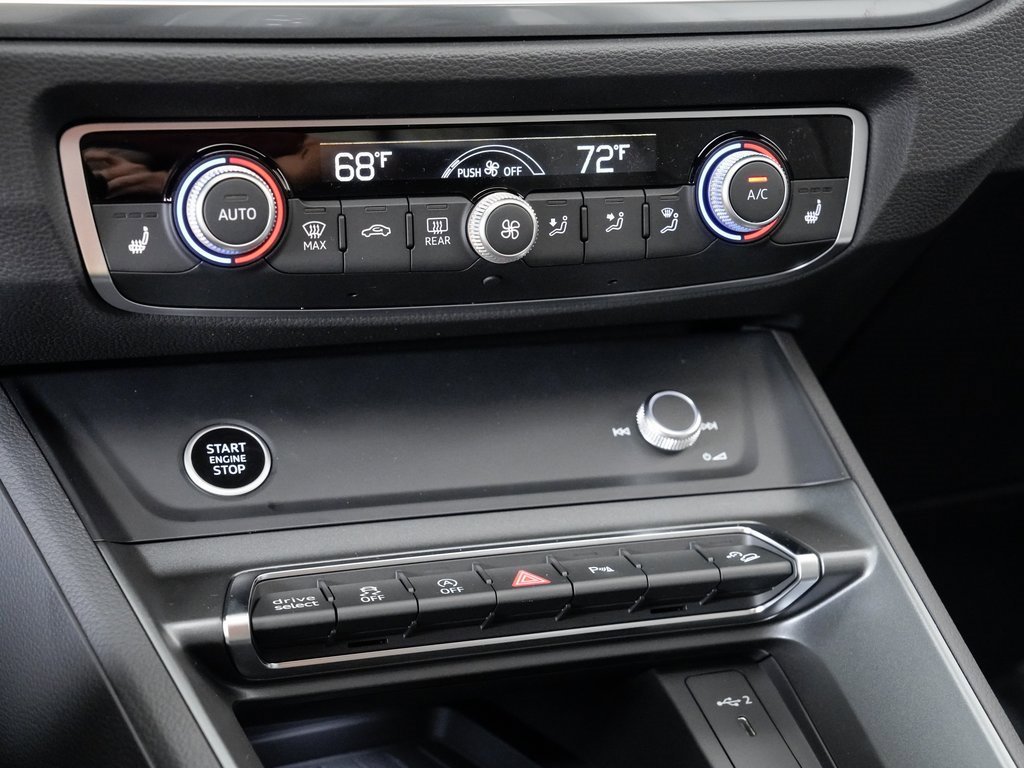 New 2025 Audi Q3 2.0T Premium image 17