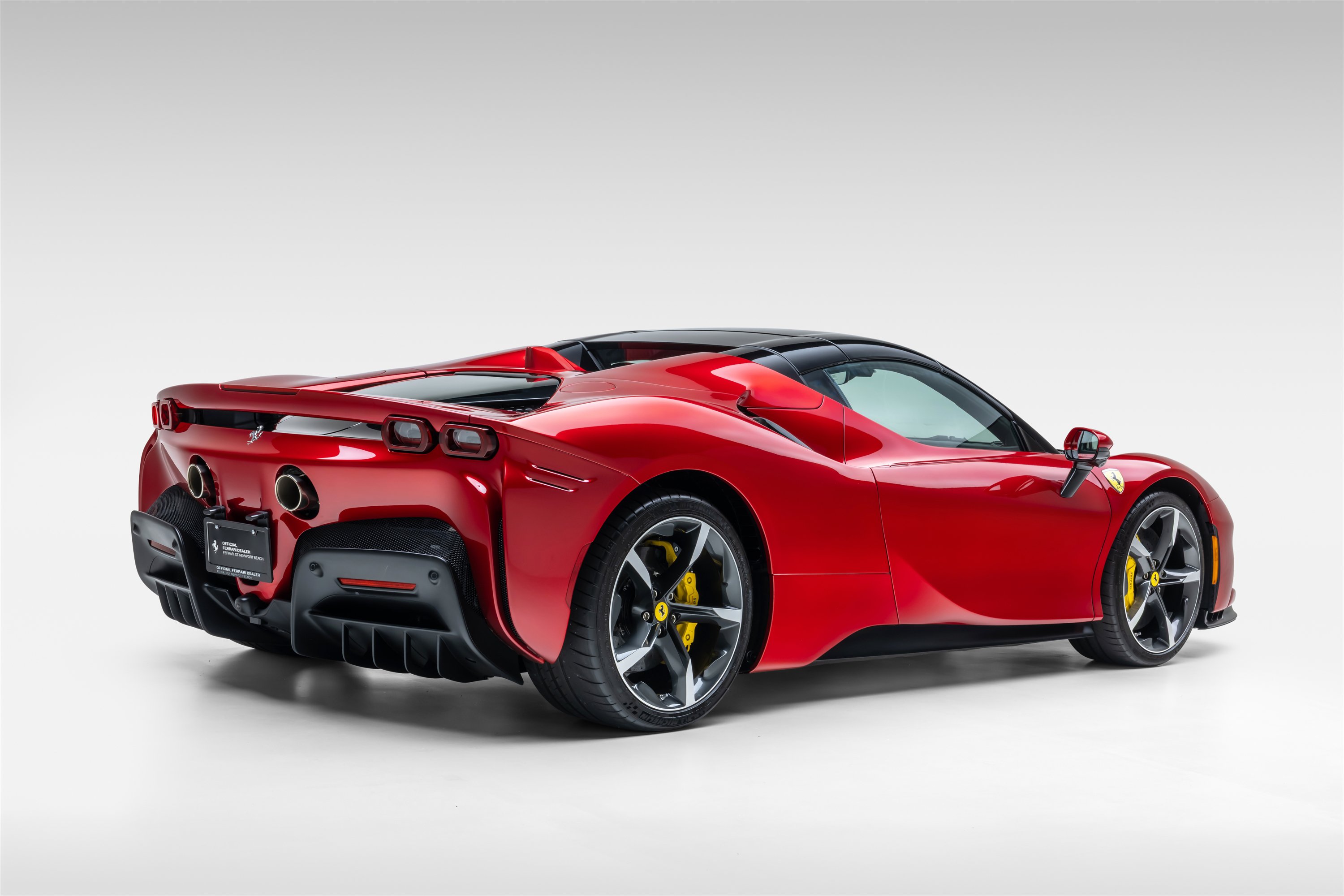 Certified 2025 Ferrari SF90 Spider AWD/4WD image 11