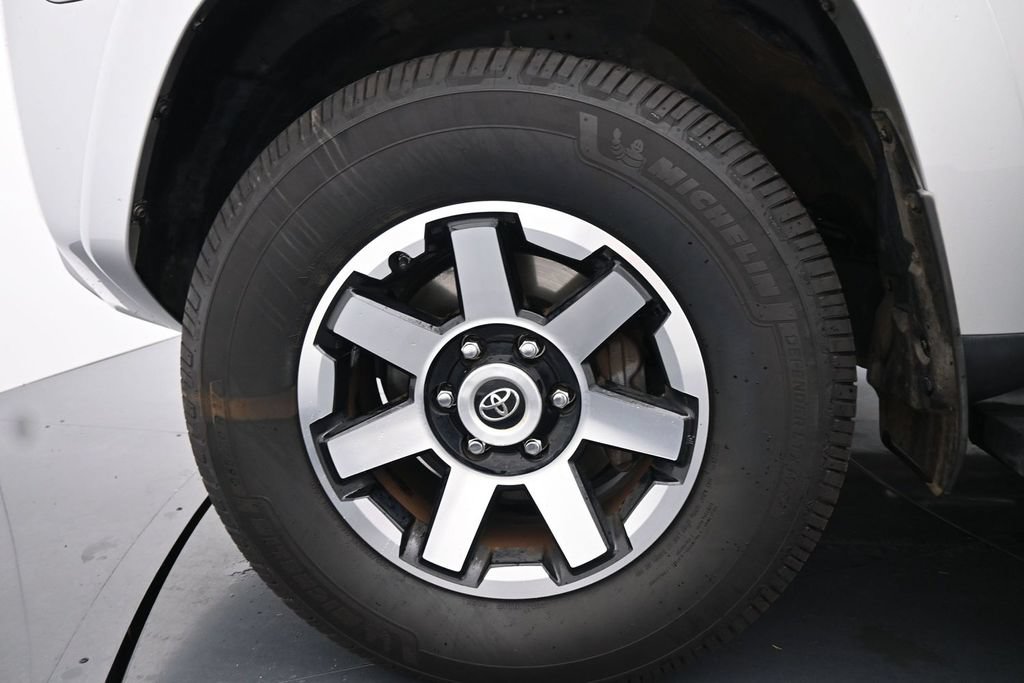 Used 2021 Toyota 4Runner TRD Off-Road AWD/4WD image 14