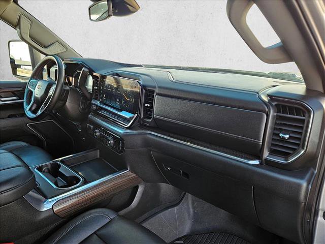 Used 2025 Chevrolet Silverado 2500 LT w/ Texas Edition image 23