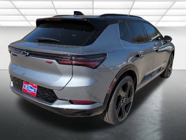 New 2026 Chevrolet Equinox EV RS FWD image 32