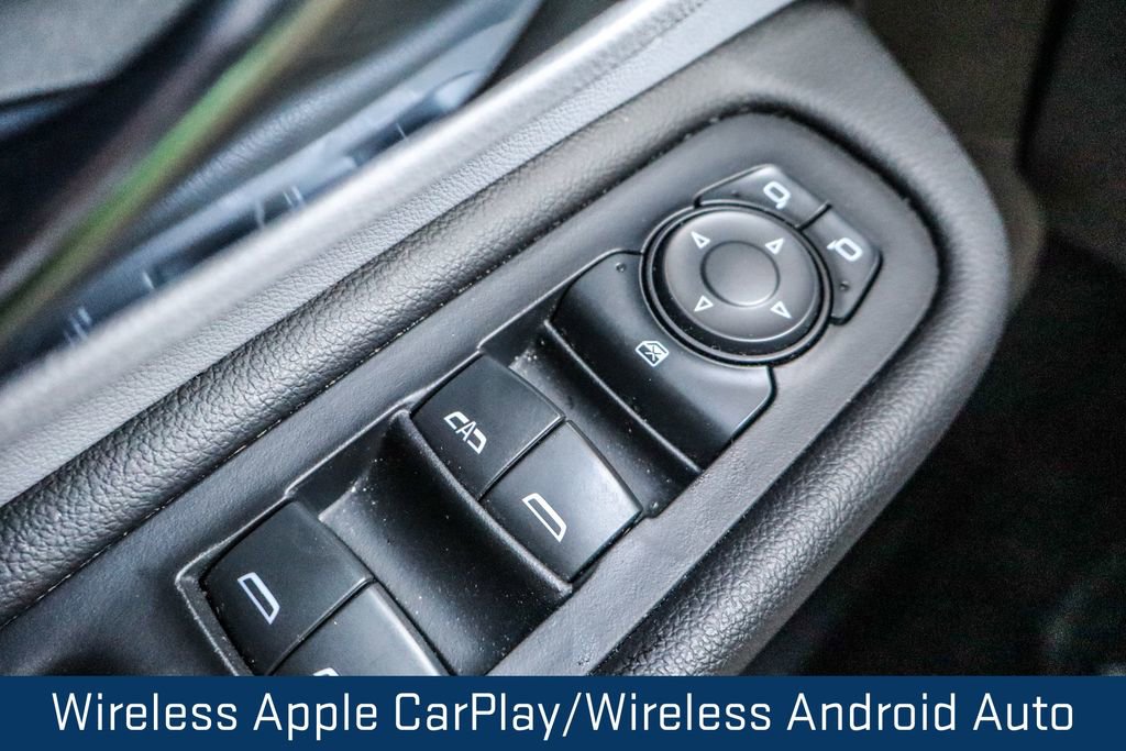 Used 2024 GMC Terrain SLT image 20