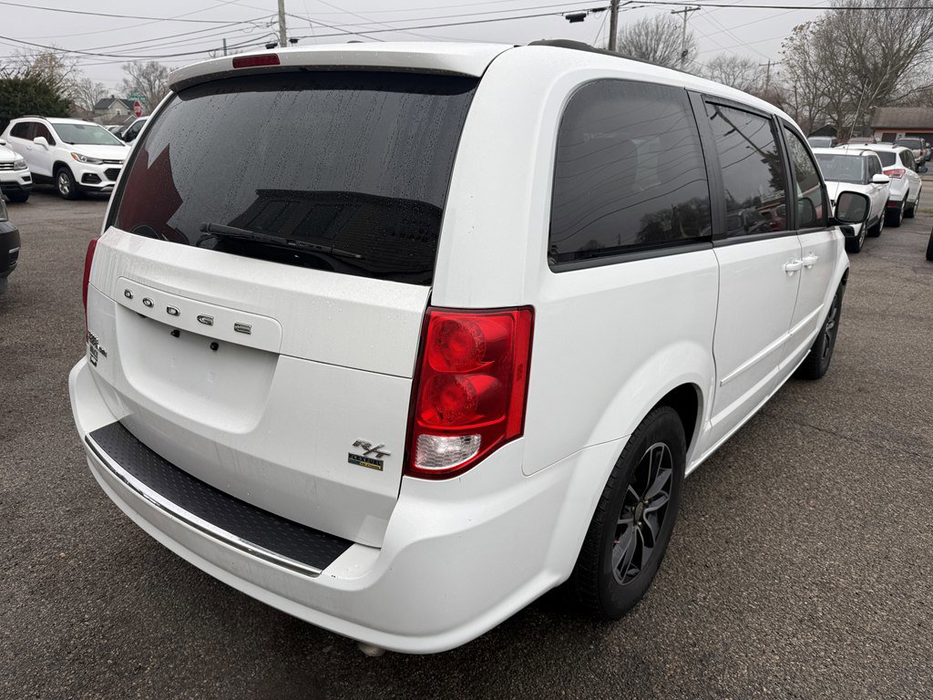 Used 2016 Dodge Grand Caravan R/T image 5