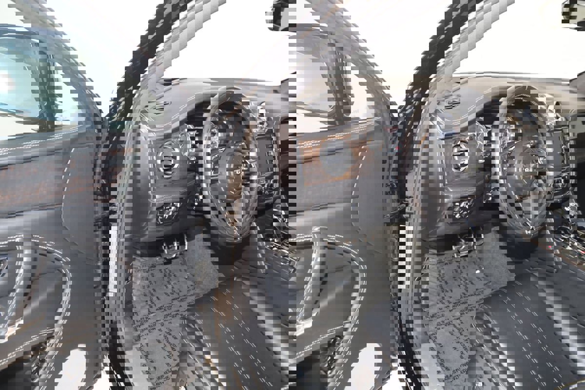 Used 2019 Bentley Bentayga image 65