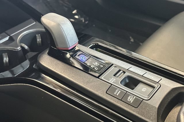 Used 2024 Toyota Prius Prime FWD image 25