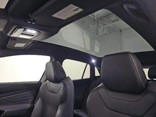 Used 2023 Volkswagen ID.4 Pro S image 13