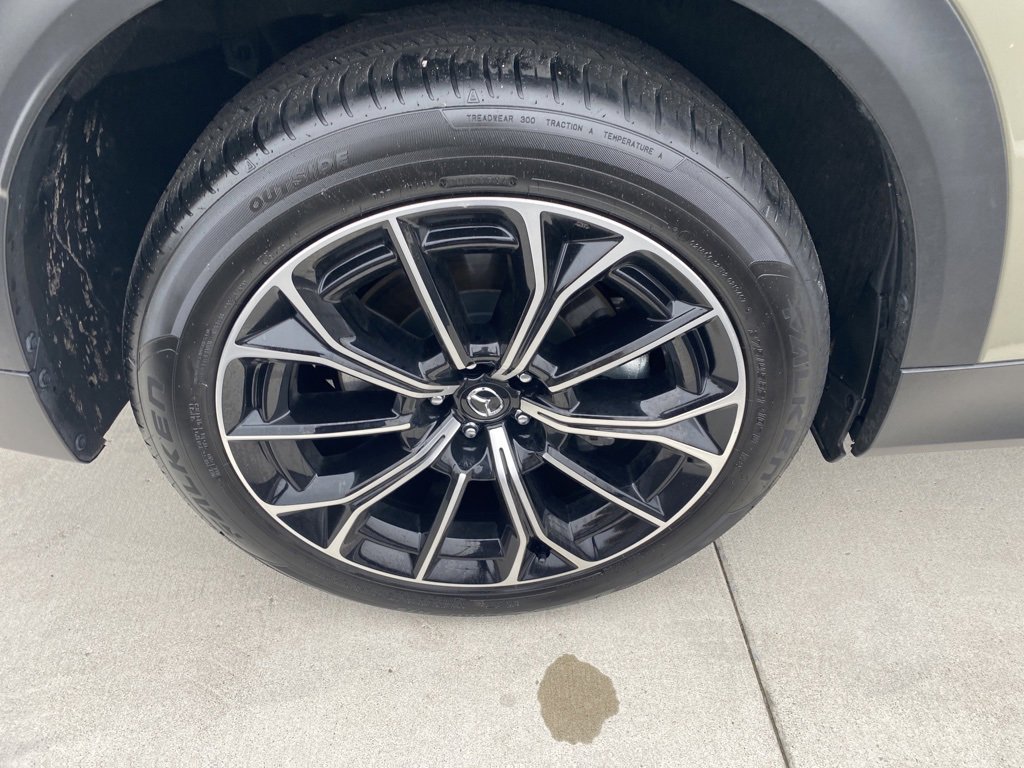 Certified 2025 MAZDA CX-70 Plug-In Hybrid w/ Premium Pkg image 30