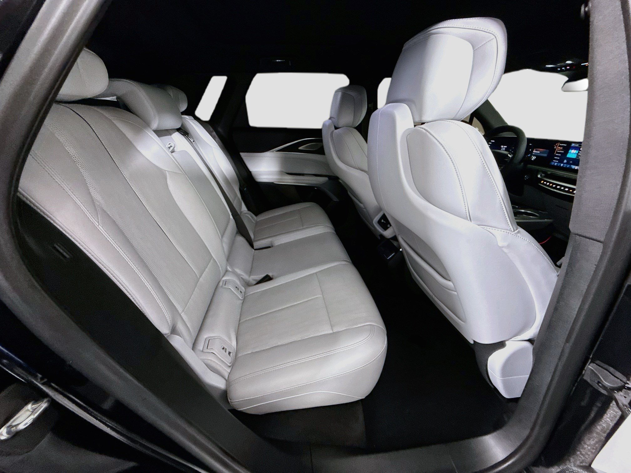 Used 2023 Cadillac Lyriq AWD image 27