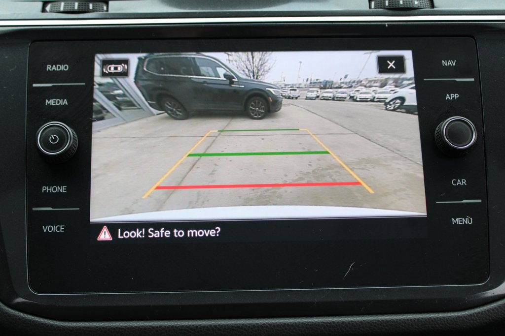 Certified 2021 Volkswagen Tiguan SEL Premium R-Line image 18