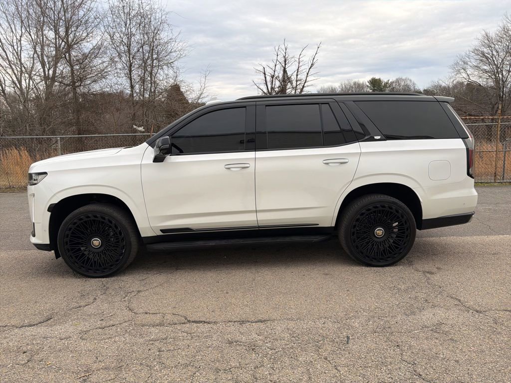 Used 2022 Cadillac Escalade Premium Luxury Platinum w/ Heavy-Duty Trailer Package image 5