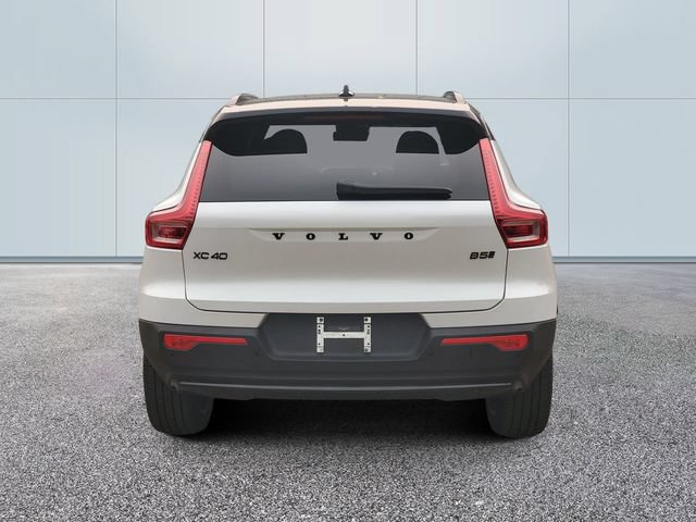Certified 2026 Volvo XC40 B5 Ultra w/ Climate Package AWD/4WD image 5