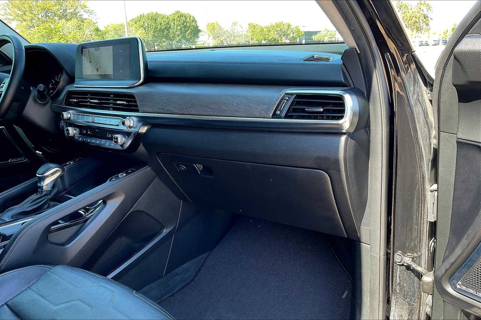Certified 2022 Kia Telluride SX w/ SX Prestige Package image 23