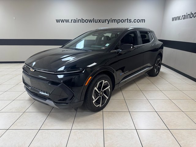 Used 2025 Chevrolet Equinox EV LT w/ Convenience Package image 3