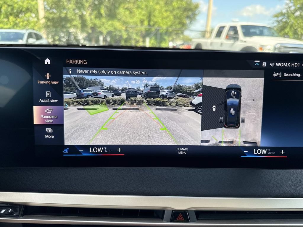 Used 2023 BMW iX xDrive50 w/ Sport Package AWD/4WD image 30