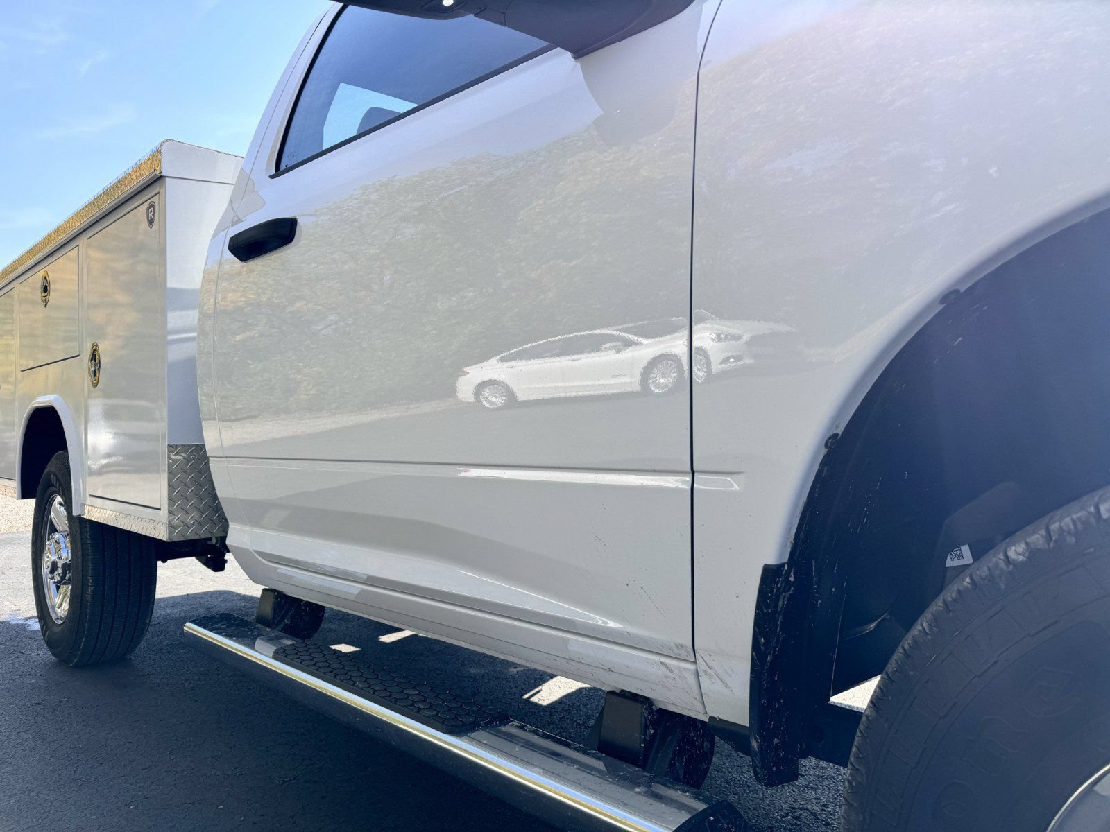 New 2024 RAM 3500 Tradesman w/ Chrome Appearance Group AWD/4WD image 10