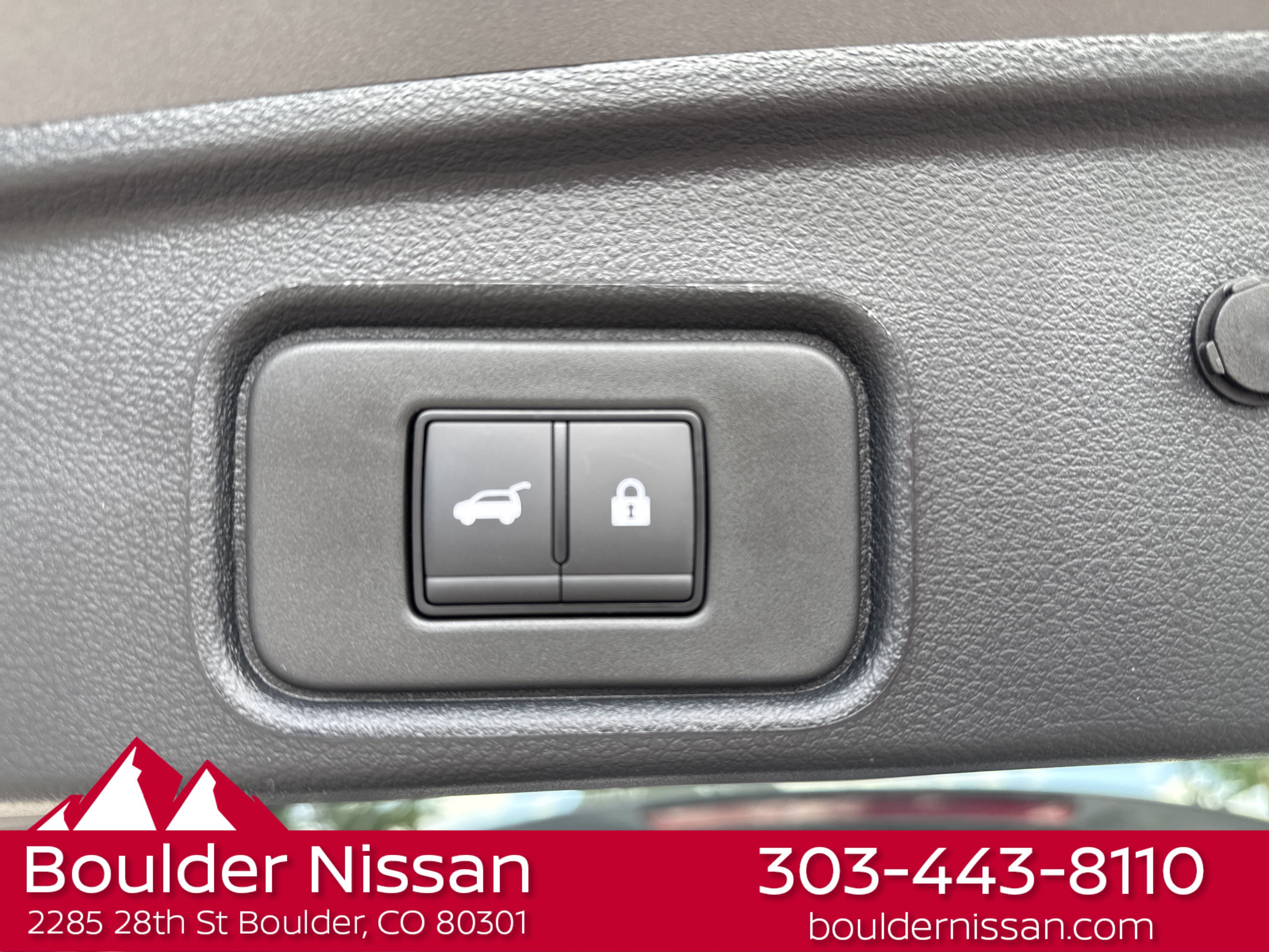 New 2026 Nissan Pathfinder SL w/ SL Premium Package AWD/4WD image 14