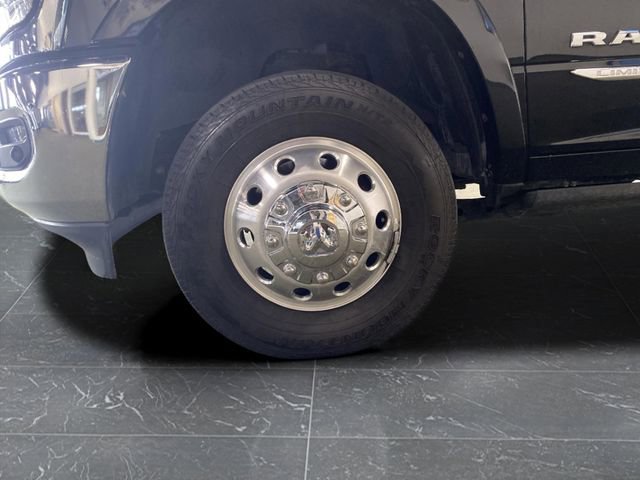 Used 2019 RAM 3500 Limited w/ Max Tow Package image 28