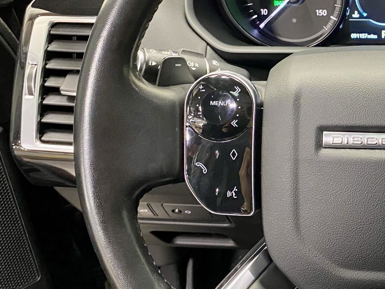 Used 2019 Land Rover Discovery SE AWD/4WD image 19