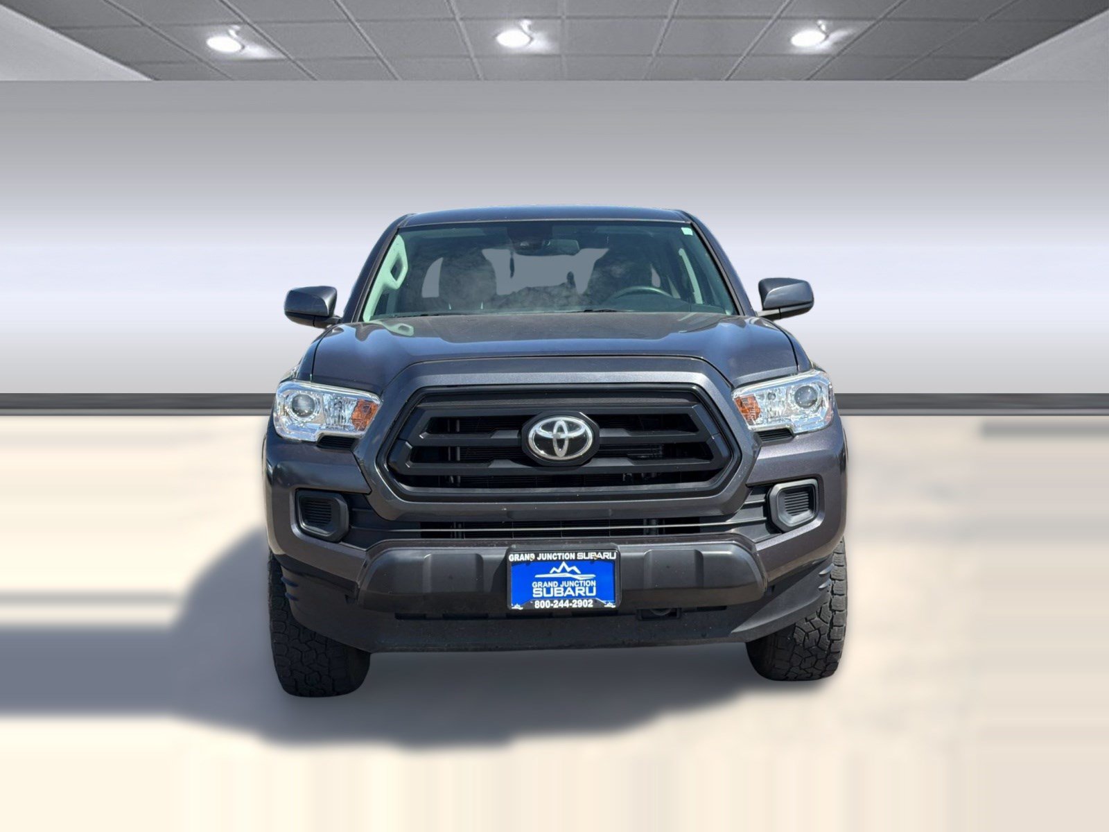 Used 2020 Toyota Tacoma SR AWD/4WD image 6
