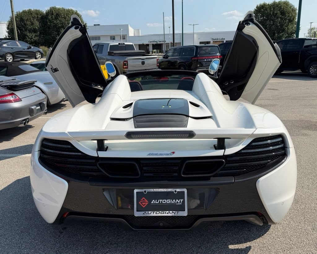 Used 2015 McLaren 650S Spider RWD image 6