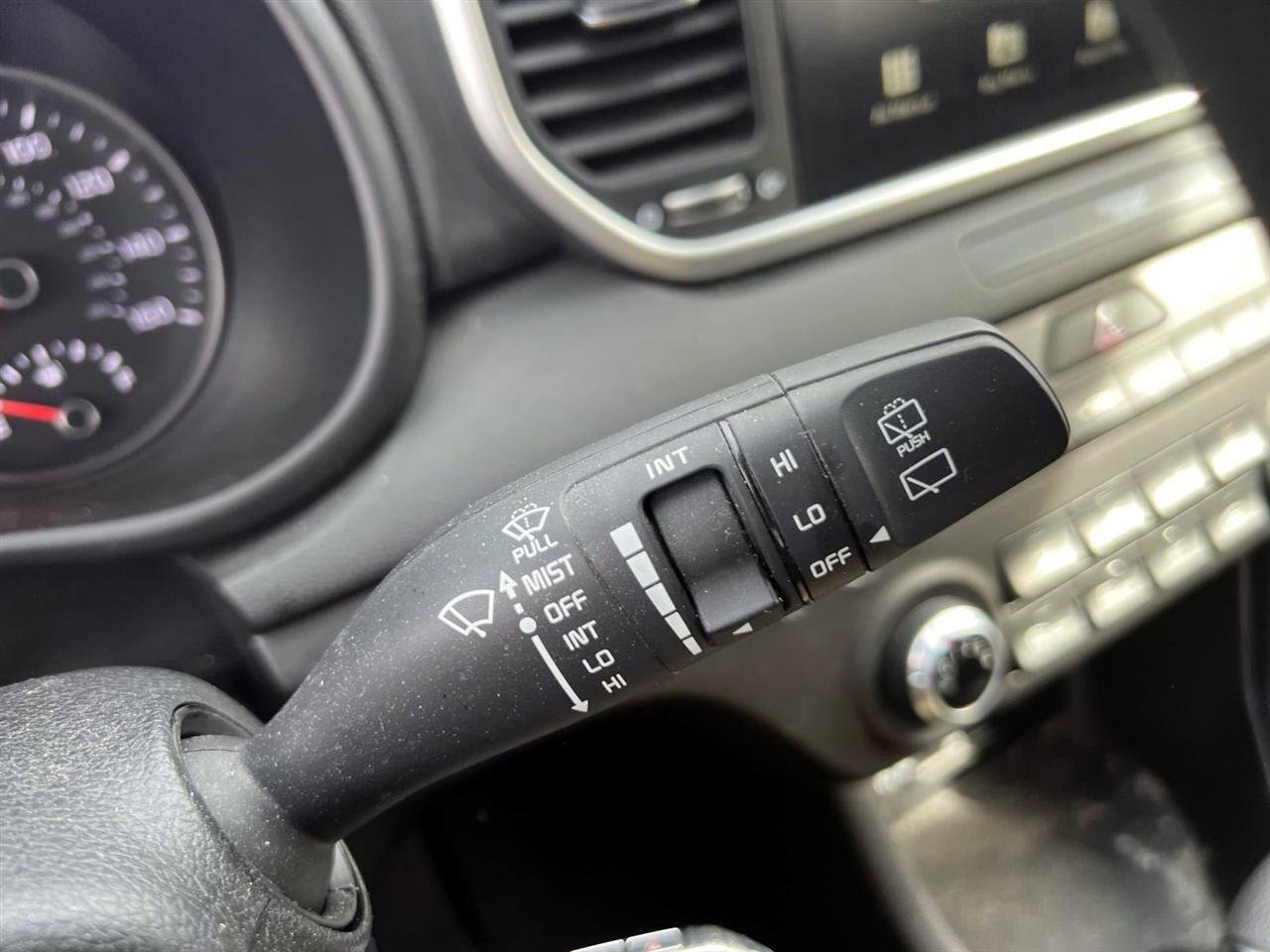 Used 2022 Kia Sportage LX AWD/4WD image 25