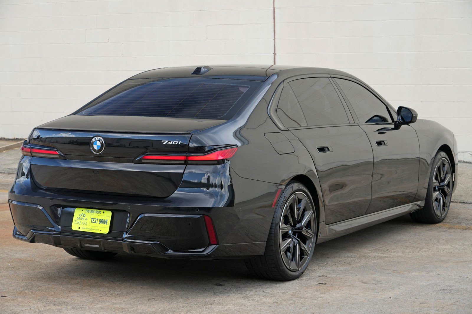 Used 2024 BMW 740i w/ Premium Package 2 RWD image 66