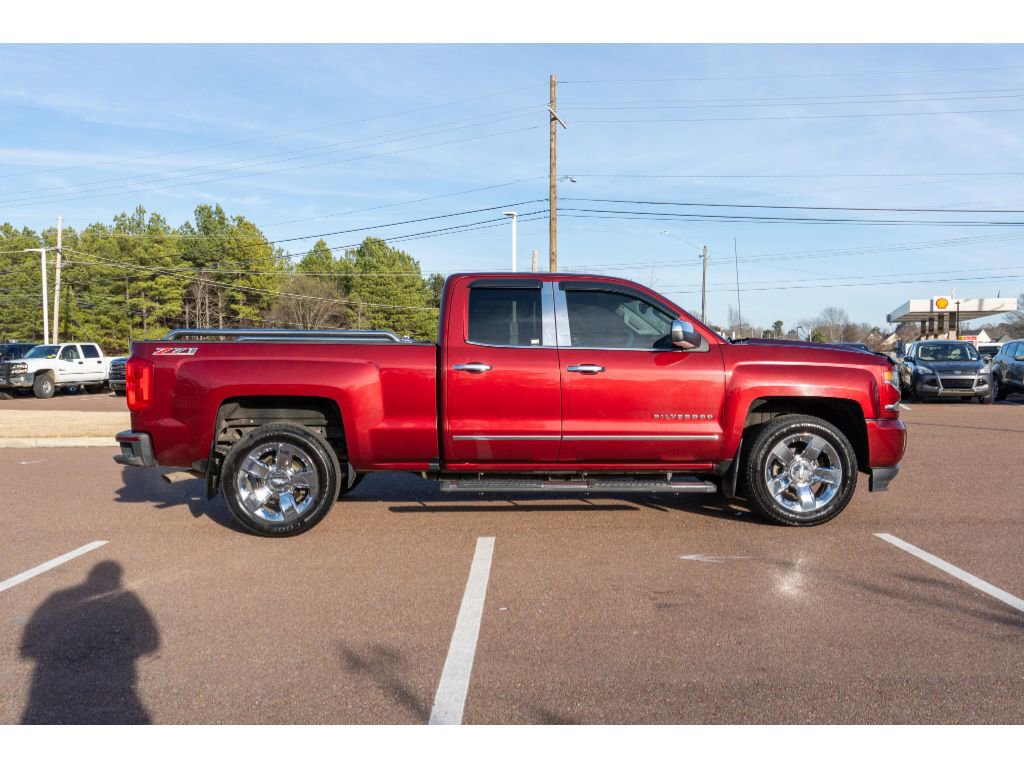Used 2016 Chevrolet Silverado 1500 LTZ Z71 w/ LTZ Plus Package image 4