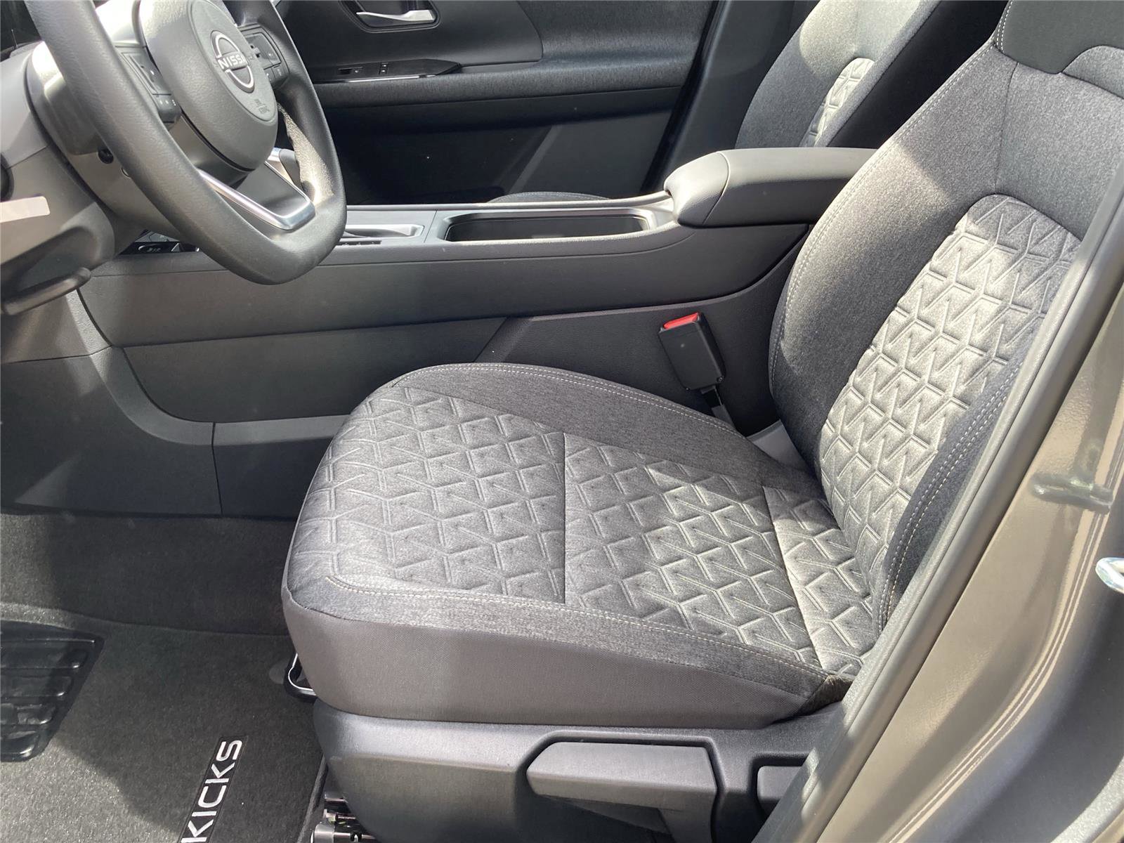 New 2026 Nissan Kicks SV w/ Cold Weather Package image 19