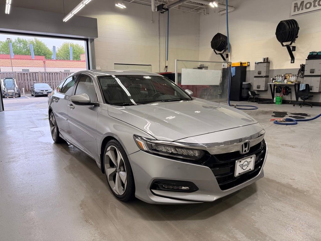 Used 2018 Honda Accord Touring image 7