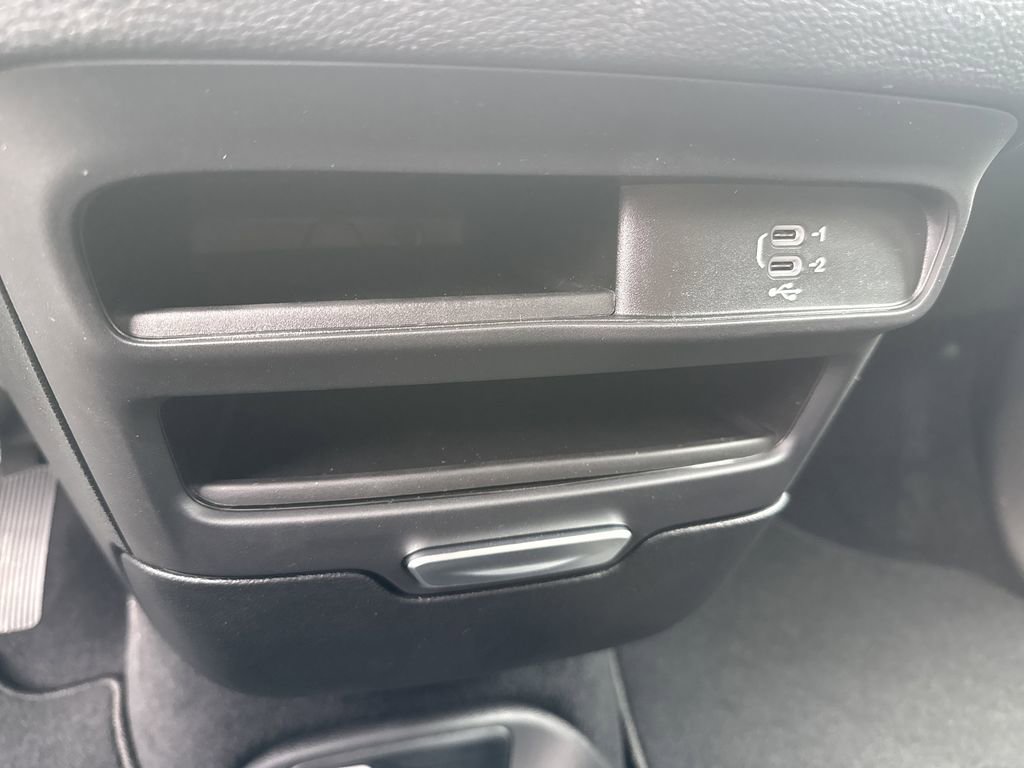 New 2026 Chrysler Pacifica Select image 23