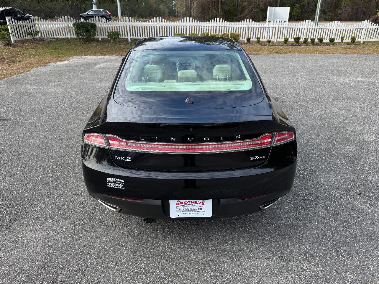 Used 2014 Lincoln MKZ AWD image 5
