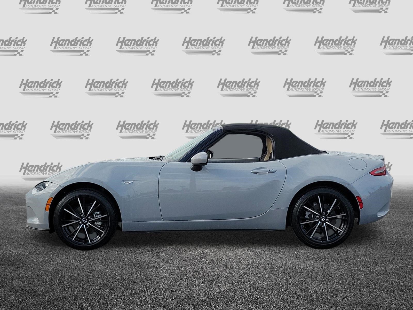 Used 2025 MAZDA MX-5 Miata Grand Touring RWD image 4