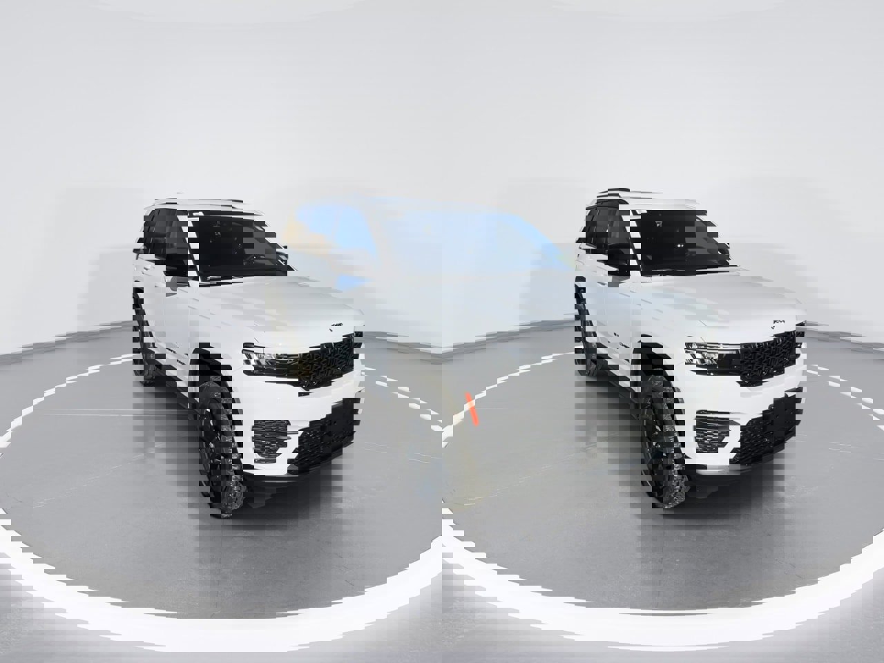 New 2025 Jeep Grand Cherokee Altitude image 2