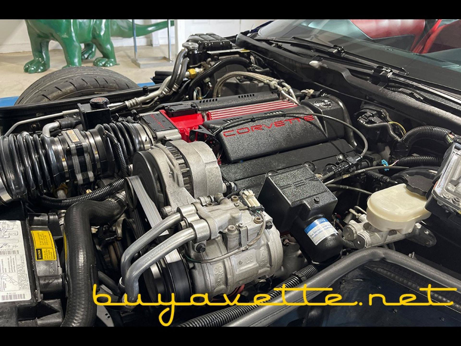 Used 1996 Chevrolet Corvette Coupe RWD image 24