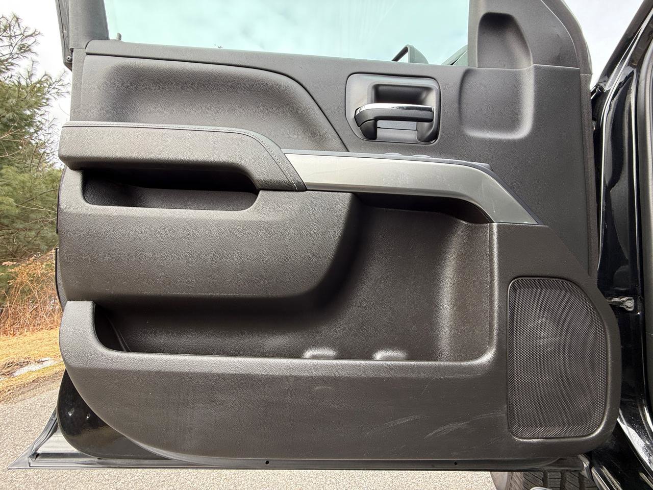 Used 2018 Chevrolet Silverado 2500 LT w/ LT Convenience Package image 10