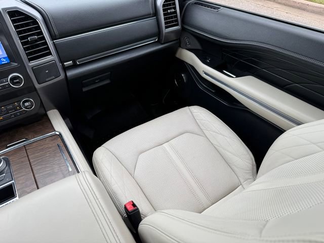 Used 2019 Ford Expedition Platinum image 27