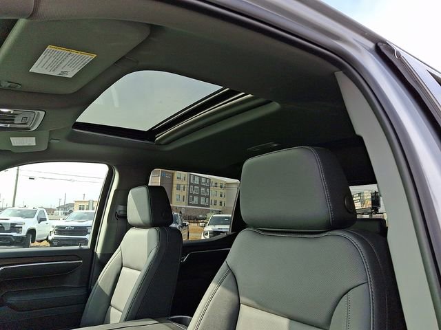 New 2026 GMC Sierra 1500 SLT w/ SLT Premium Plus Package AWD/4WD image 11
