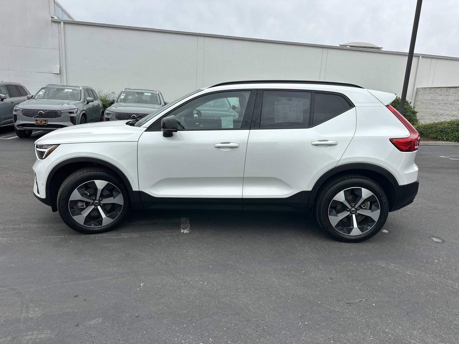Certified 2026 Volvo XC40 B5 Plus w/ Protection Package Premier image 7