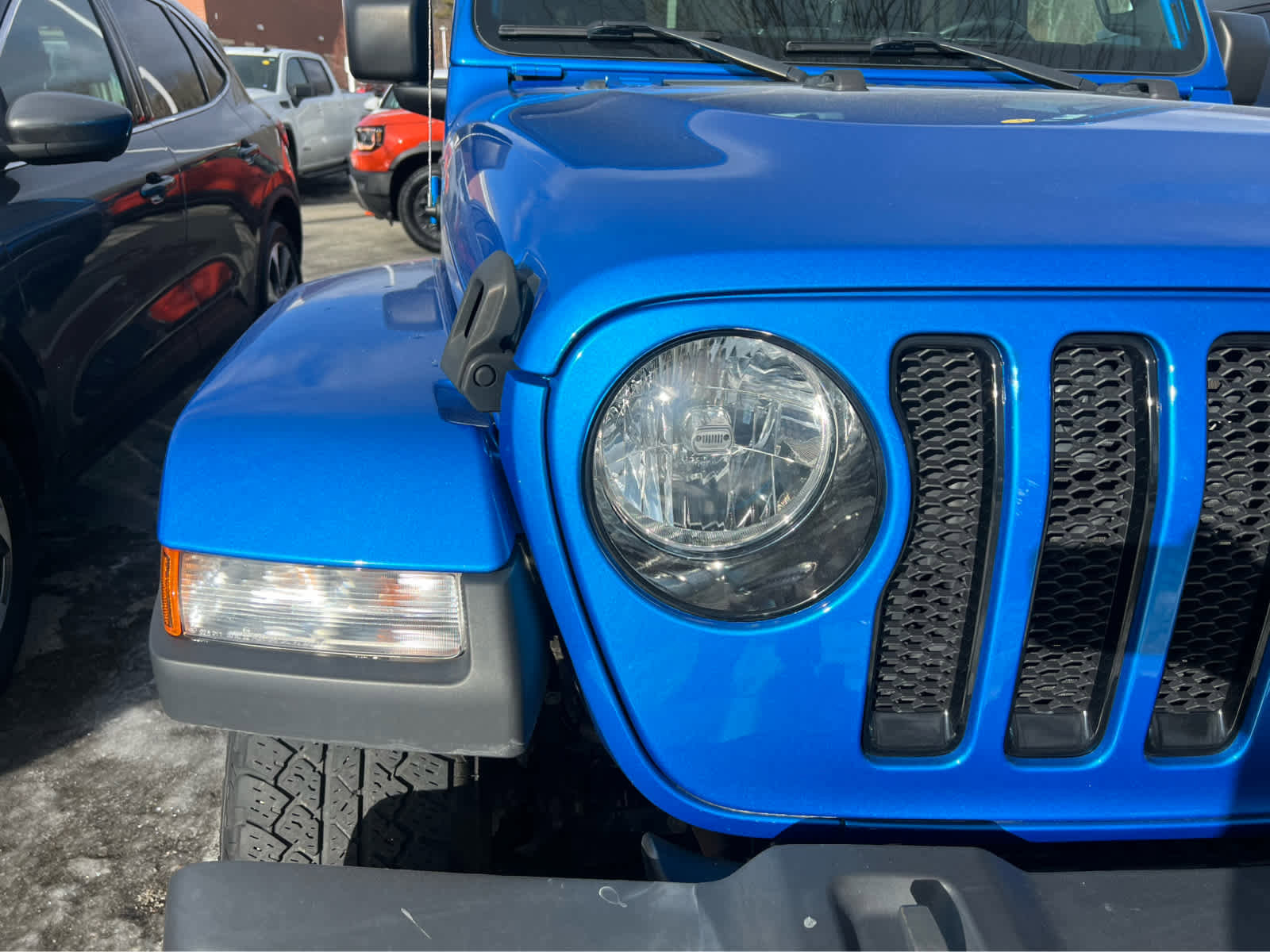 Used 2022 Jeep Wrangler Unlimited Sahara image 2