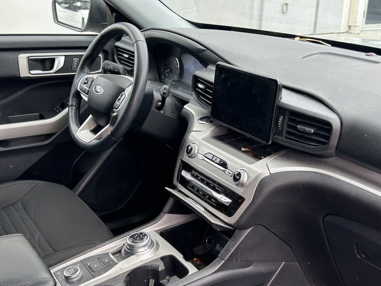 Used 2021 Ford Explorer XLT image 8