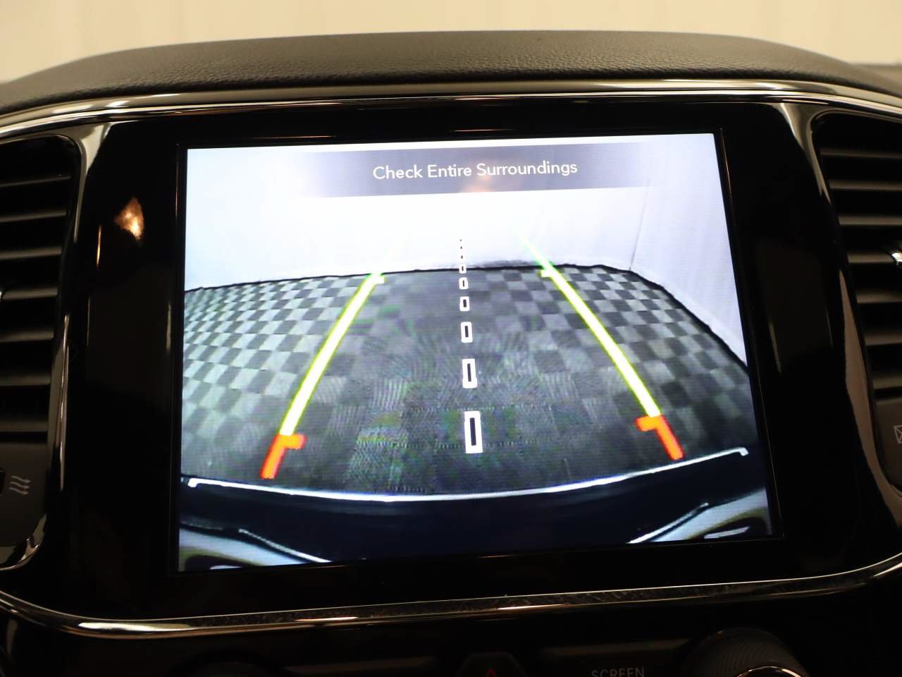 Used 2021 Jeep Grand Cherokee Limited RWD image 11