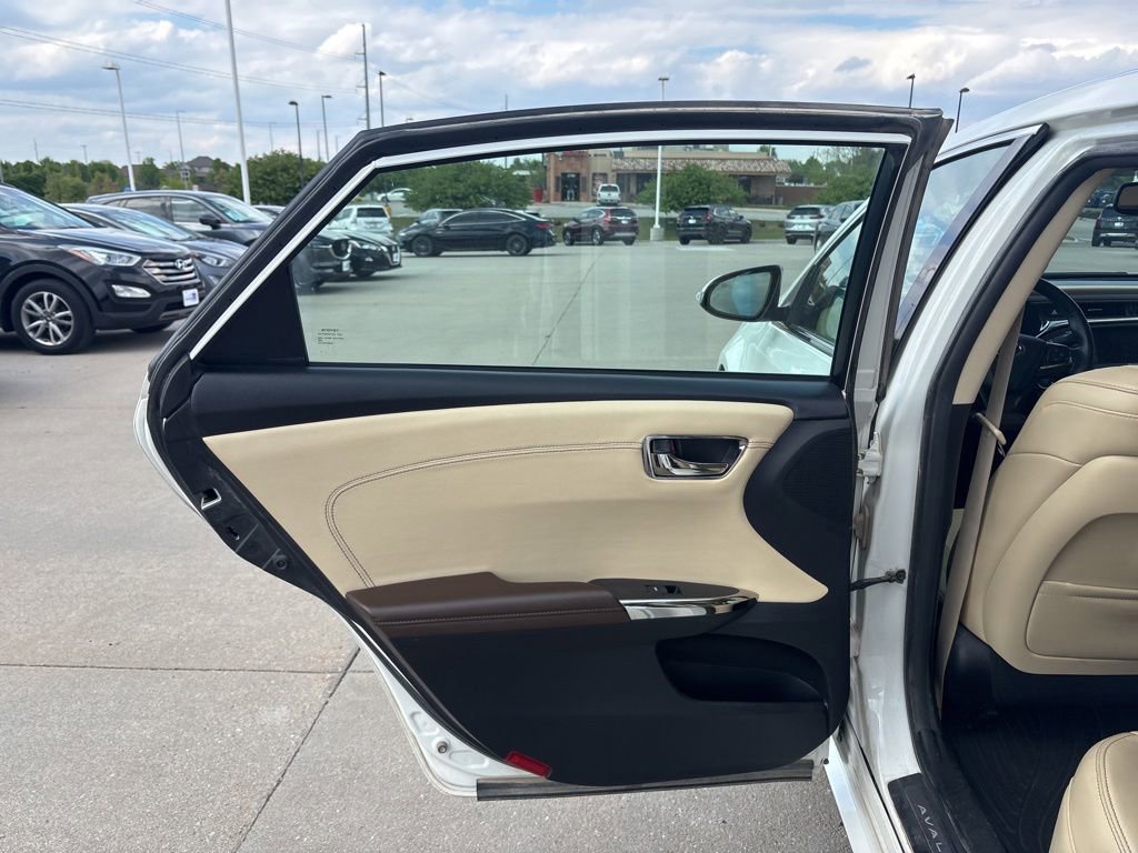 Used 2013 Toyota Avalon Limited FWD image 39