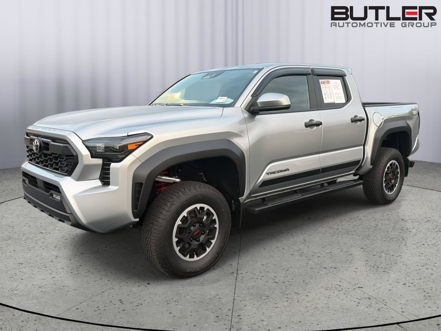 Certified 2026 Toyota Tacoma TRD Off-Road AWD/4WD image 1