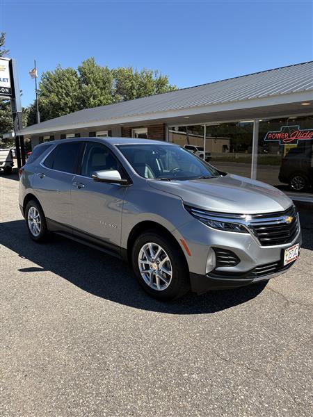 Used 2024 Chevrolet Equinox LT AWD/4WD image 2