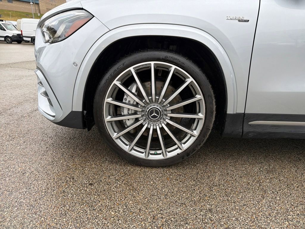 Certified 2024 Mercedes-Benz GLA 35 AMG 4MATIC image 28