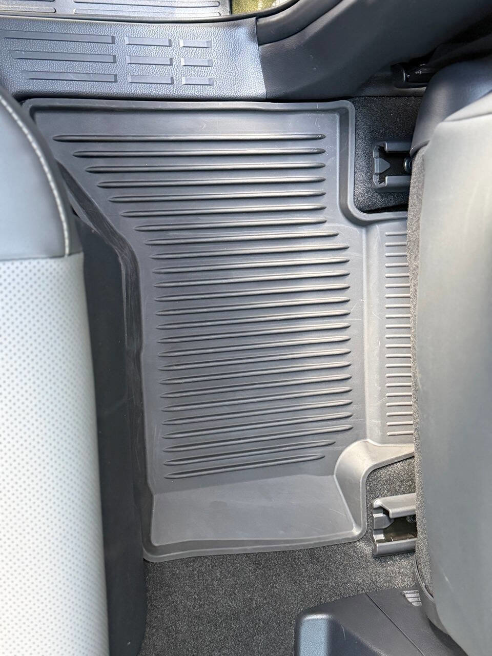 Used 2024 Lexus GX 550 w/ Accessory Package (Z1) image 38