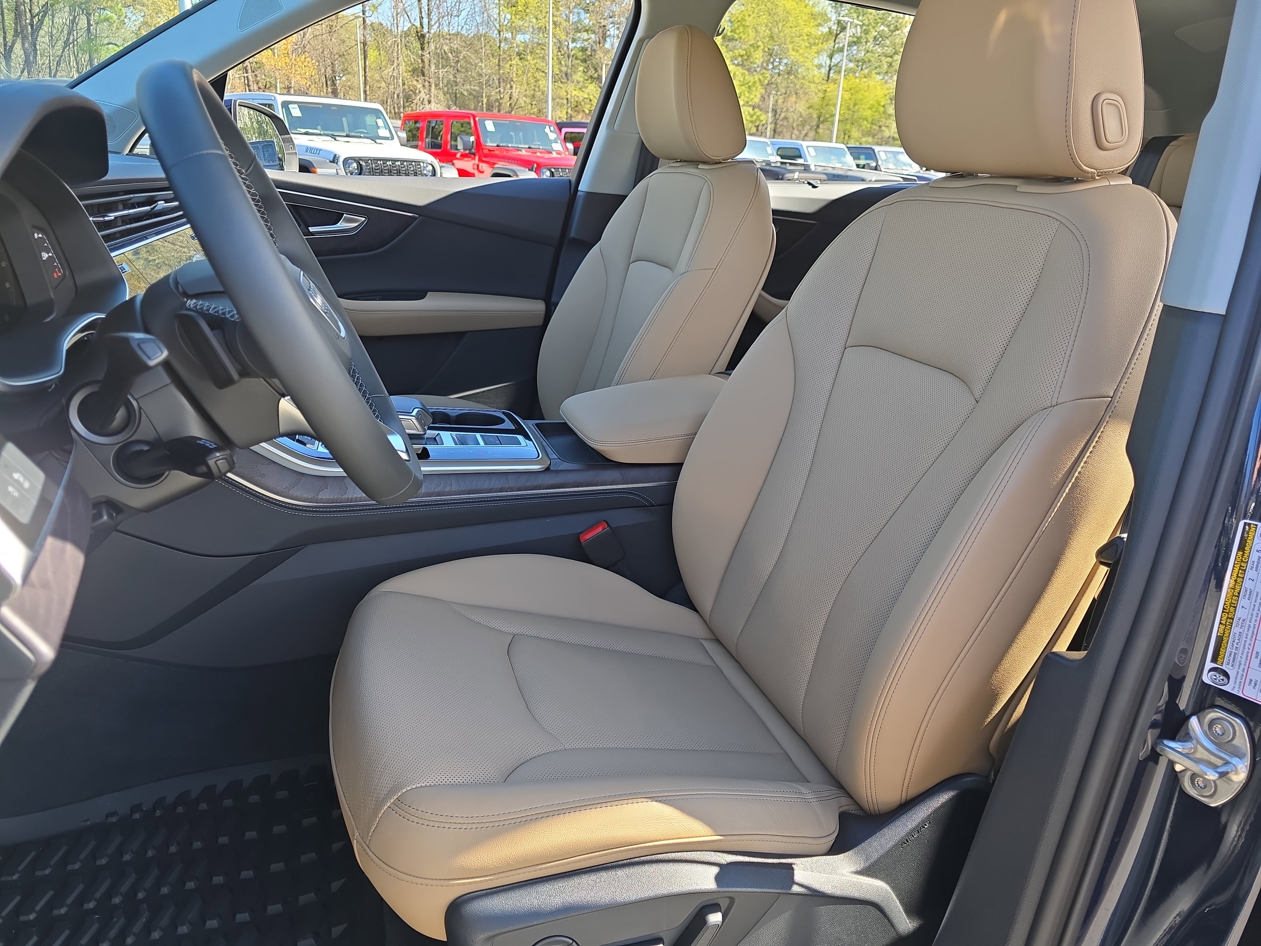 Certified 2025 Audi Q7 2.0T Premium Plus w/ Premium Plus Package image 18