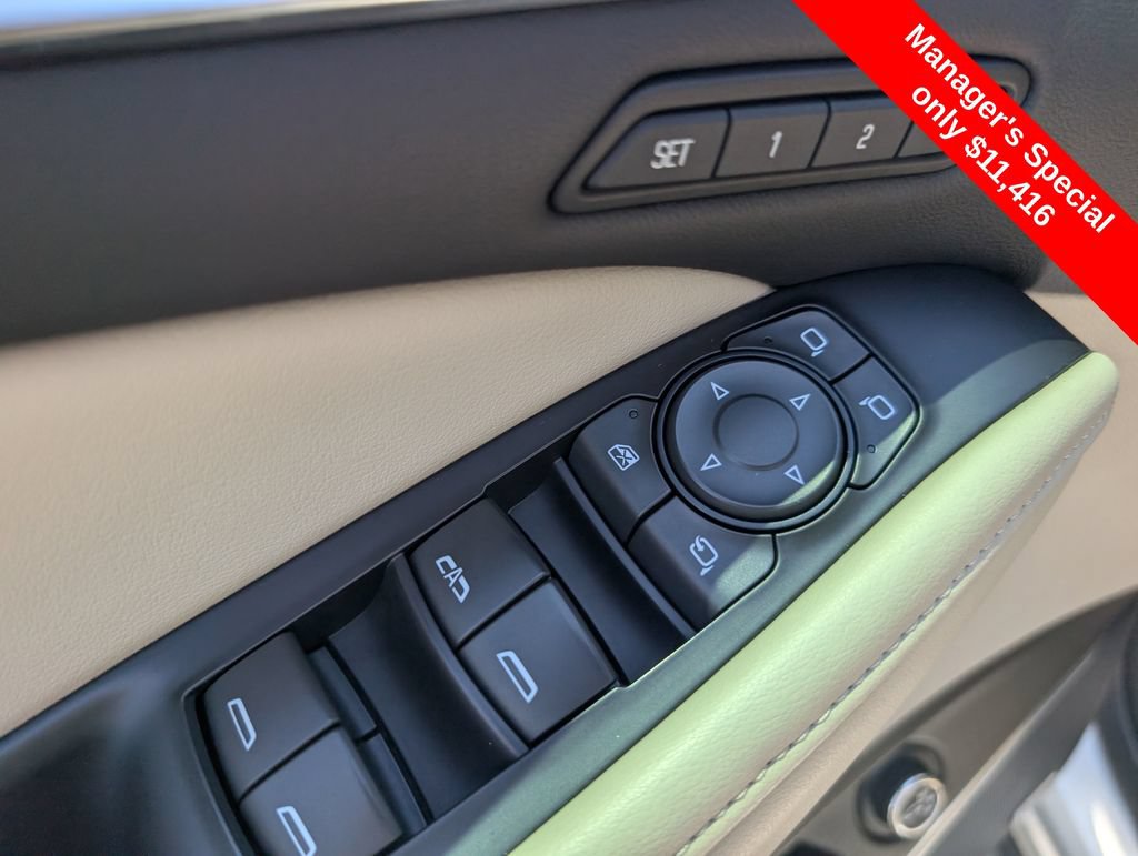 Used 2018 Buick Enclave Premium w/ Experience Buick Package FWD image 16