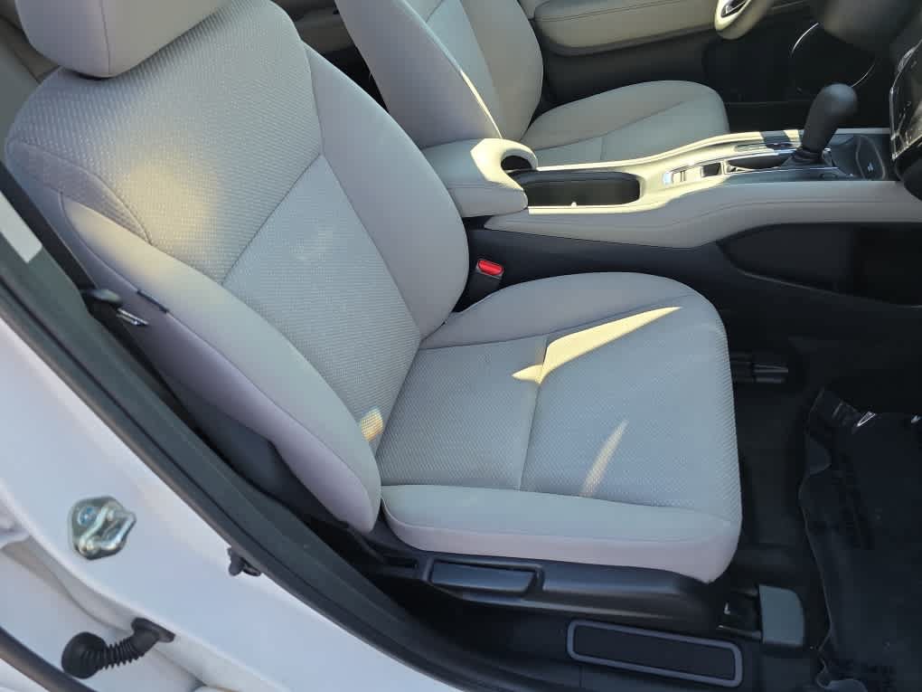 Used 2018 Honda HR-V EX image 26